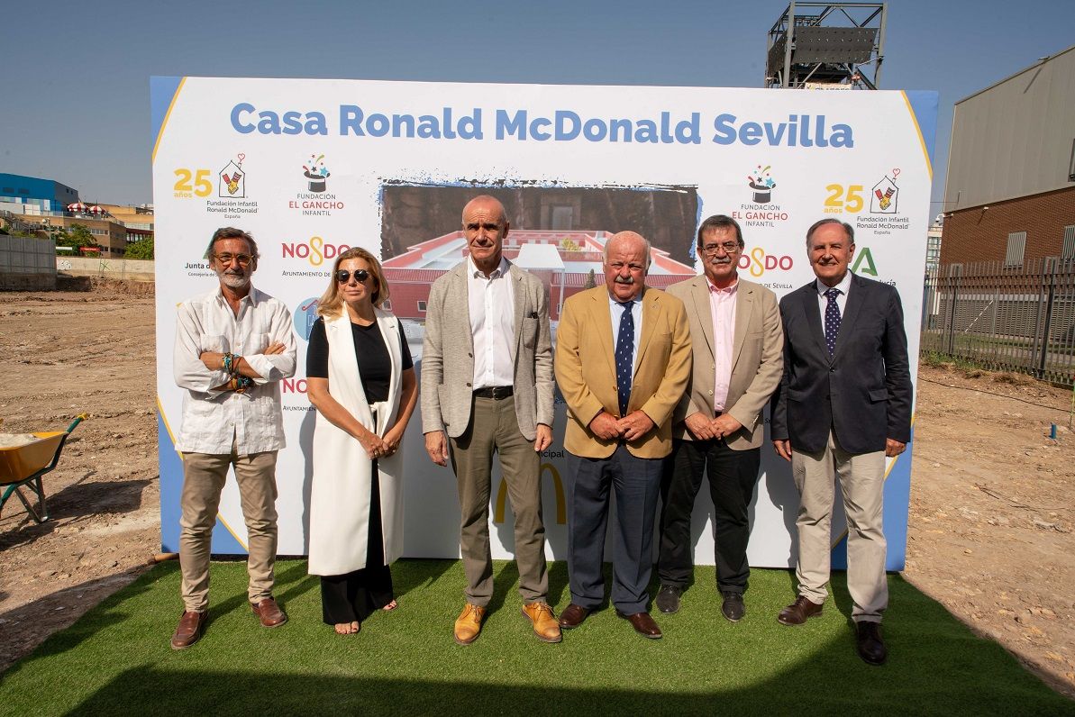 Primera piedra de la Casa Ronald McDonald Sevilla, para alojar a las familias con hijos hospitalizados
