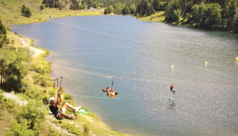 El parque de tirolinas Tyrovol, una actividad ideal para realizar en familia durante el verano