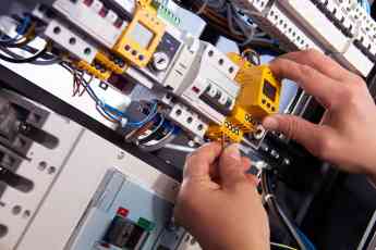 Para proyectos o trabajos de electricidad se requiere el uso de herramientas especiales, afirma Suministros Tomás Beltrán