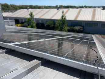 Sereco Energia y Decormobel de Payrà tanquen un acord per instal·lar més de 898kWp a totes les seves naus