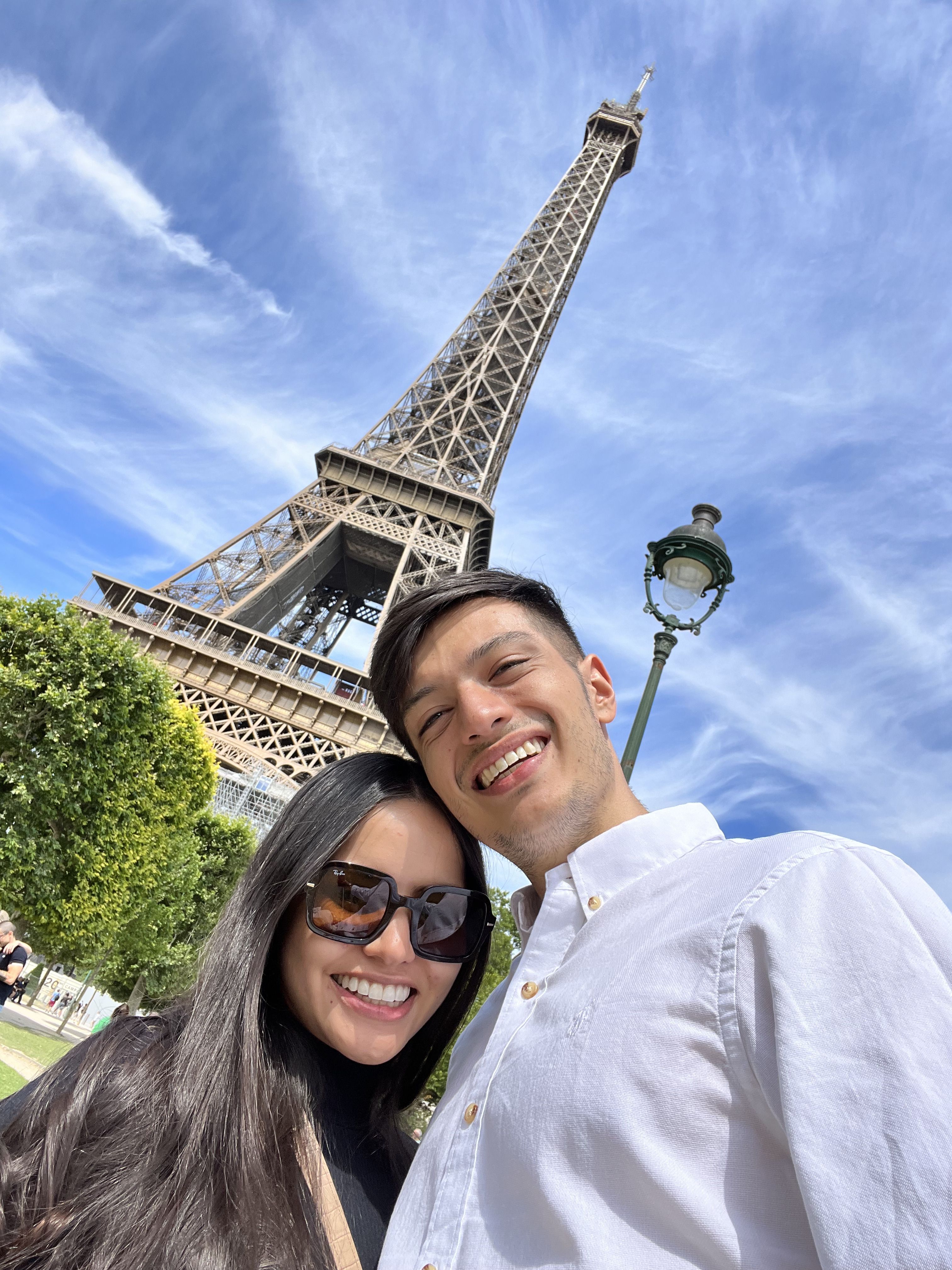 Cumpliendo el sueño de conocer París Cumpliendo el sueño de conocer París