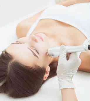 Este es el tratamiento facial estrella para estas Navidades, según Germaine Goya