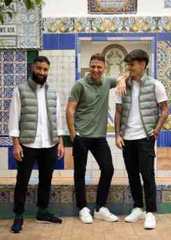 Joaquín, Fekir y Juan Cruz, protagonistas de la campaña de Silbon para regalar Betis esta Navidad