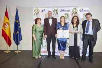 El bufete Ortiz Blanco y Asociados, recibe el premio San Ivo a la Justicia Social