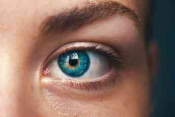 Blefaroplastia: la técnica de cirugía estética de ojos más elegida según la clínica Dra. Carolina Bruzual 