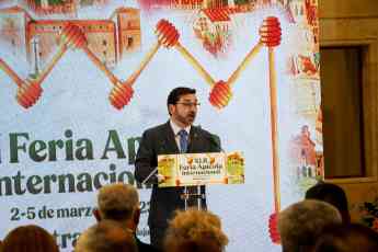 Noticias Castilla La Mancha | Comienza la Feria Apícola de Pastrana
