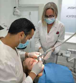 Clínica dental en Torrelavega