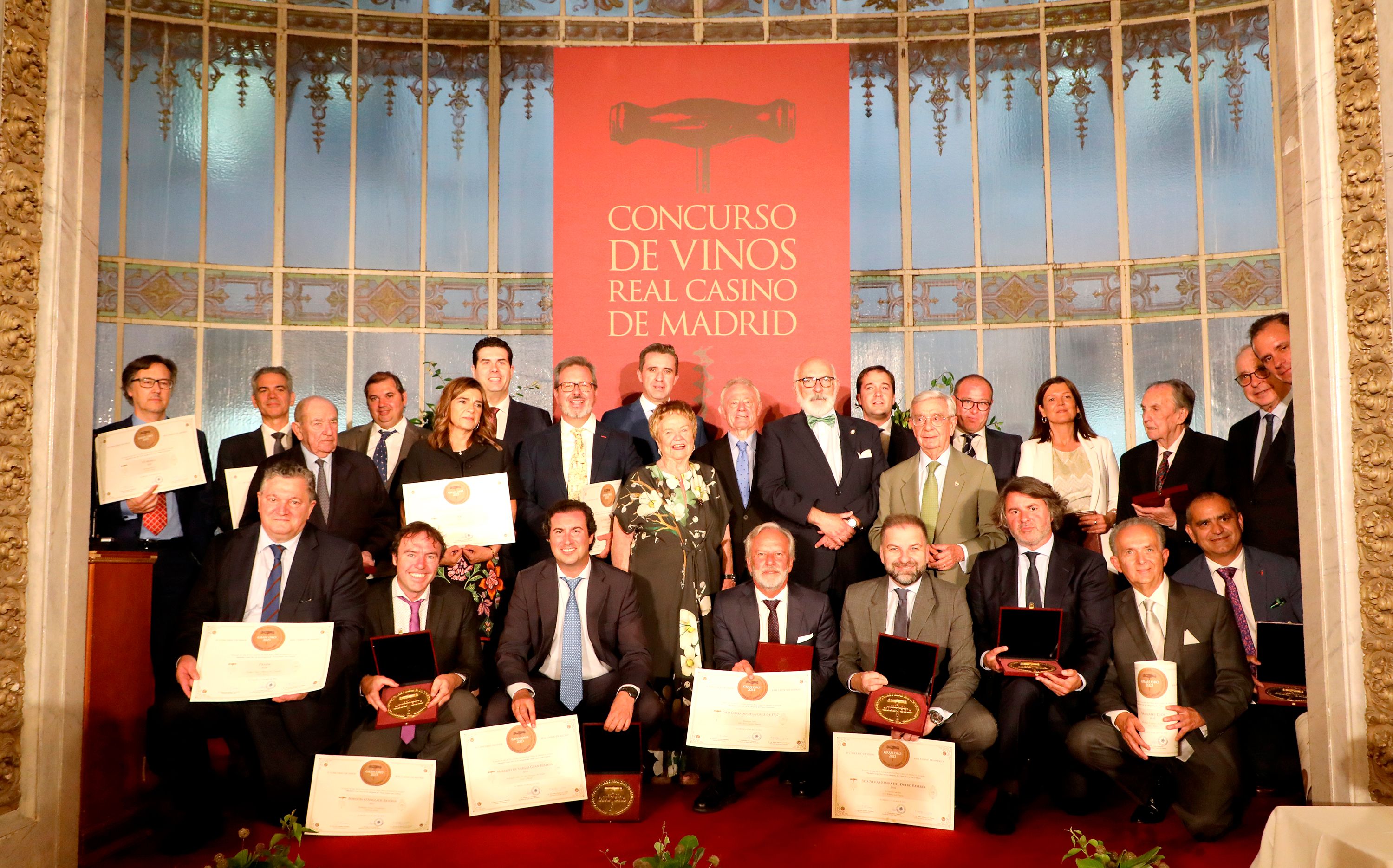 El Real Casino de Madrid entrega los premios de su Concurso de Vinos en una cena de gala