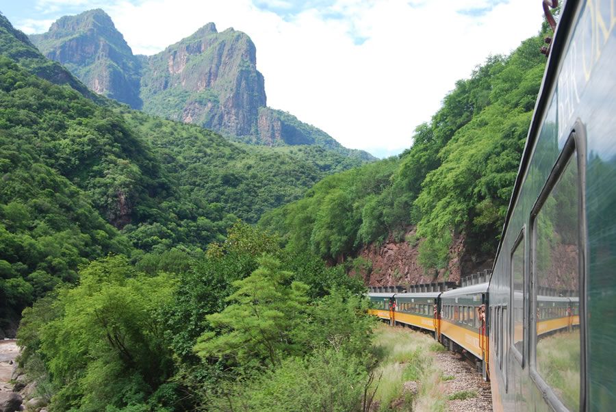 Hoteleus y el Tren Chepe Express invitan a explorar la grandeza de la Sierra Tarahumara
