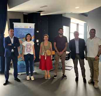 Anacef "lanza sus redes" a 500 estudiantes canarios para garantizar el futuro de la pesca 