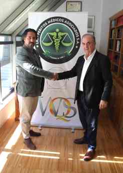 Firma del acuerdo de la Cátedra CLEA