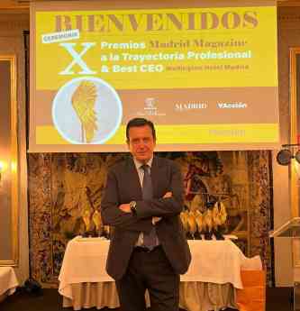 Don Ignacio Campoy Premio a la Trayectoria Profesional Madrid Magazine