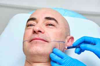 La Sociedad Española de Cirugía Oral y Maxilofacial y Cabeza y Cuello (SECOMCyC) alerta del riesgo de un uso inadecuado de la toxina botulínica para tratar problemas como el bruxismo