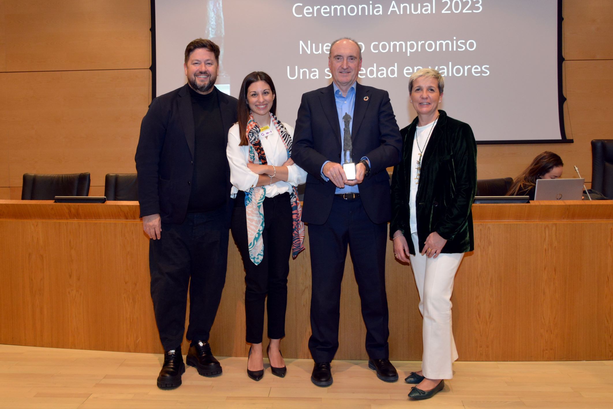 NEORIS recibe el Premio Ciudadanos por su trayectoria internacional