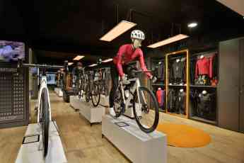 Noticias Industria Téxtil | Showroom Tourmalet Bike Gallery