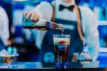 Noticias Industria Alimentaria | Camarero Pepsi