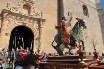 Noticias Castilla La Mancha | Pareja vivirá intensamente su Semana