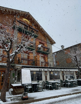 Esquí y confort en la Cerdanya: descubrir el Hotel Esquirol en Llívia