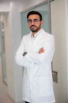 Un médico de Málaga galardonado como el mejor especialista en Tratamiento del Dolor de España