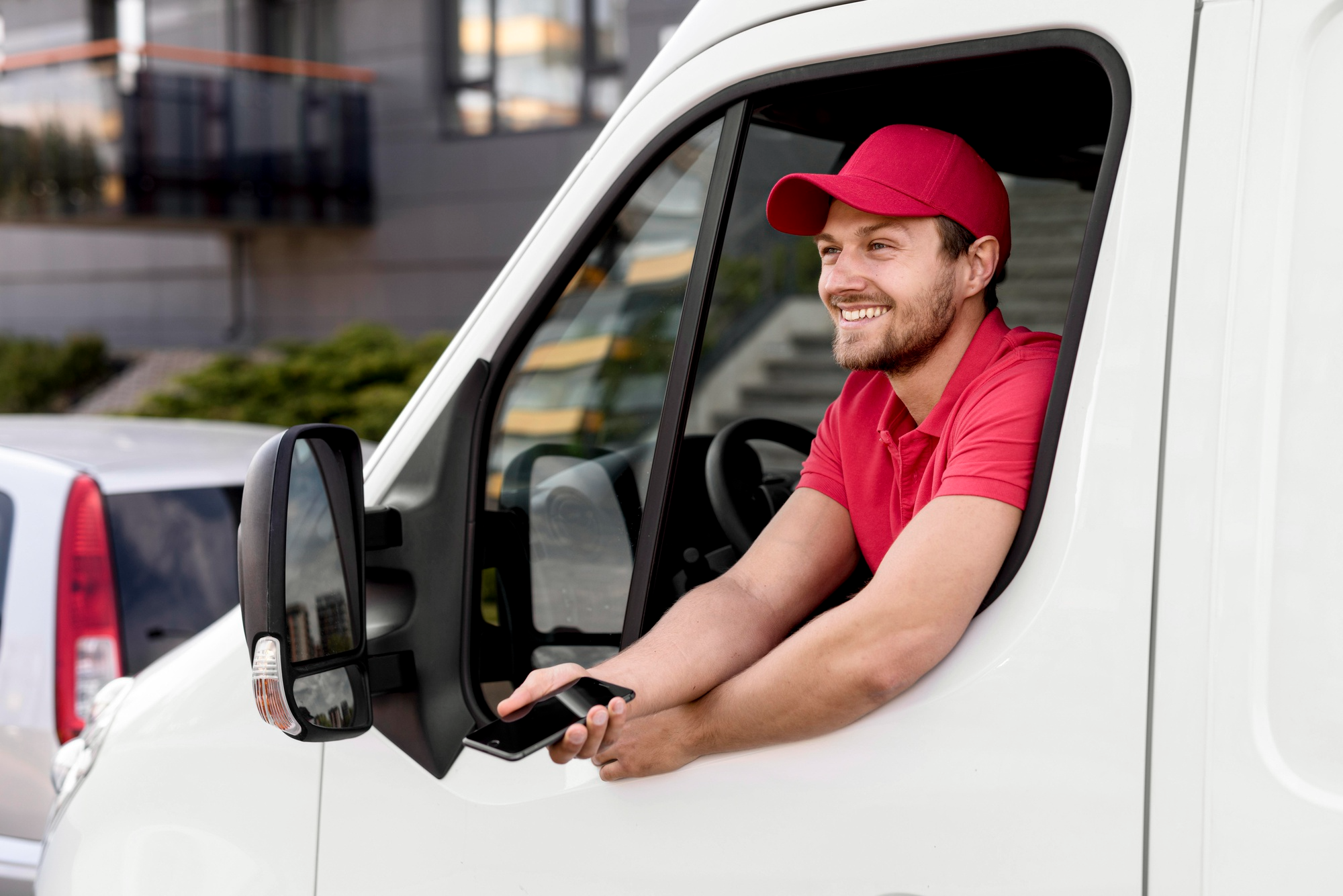 TOP COURIER destaca en el sector con su servicio de transporte dedicado para empresas