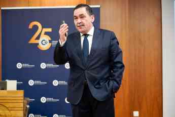 La Universitat de València inaugura la 26ª edición de 'Qui pot ser empresari?' con José Rosell como director académico