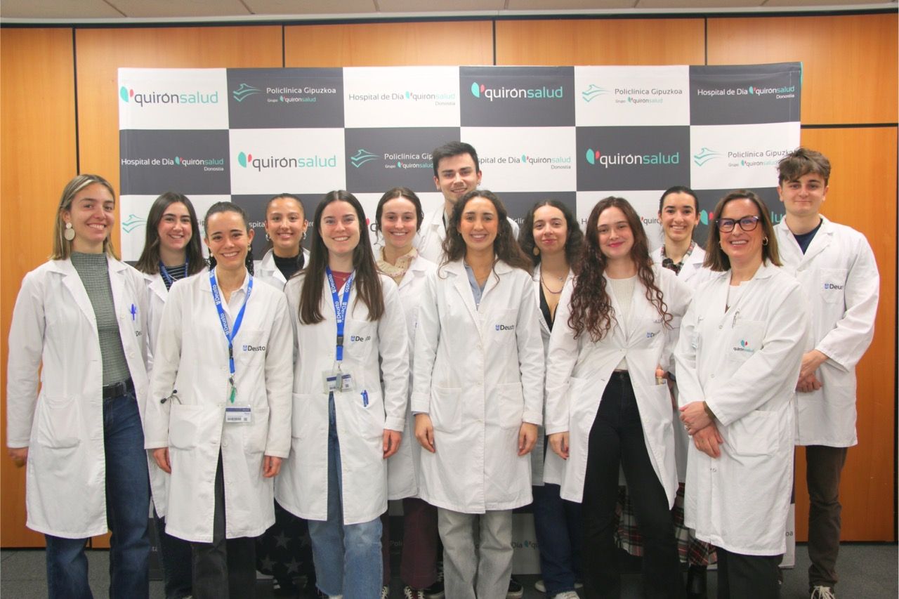 Policlínica Gipuzkoa felicita a la primera promoción de alumnos de Medicina de la Universidad de Deusto en su despedida del centro tras su periodo de prácticas