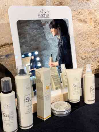 Arkhé Cosmetics, peluquería oficial del desfile de Sonia Carrasco en la Paris Fashion Week 2025