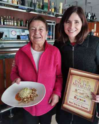 Julia Medrano vuelve a reinar en el Concurso de Pinchos y Tapas Medievales de Almazán
