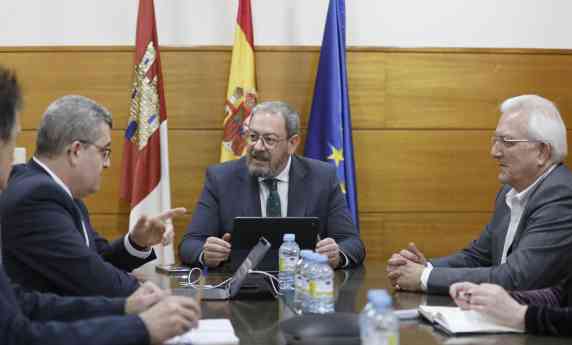 Productiva reunión de COSITAL con el viceconsejero de Administración Local de la JCCM, Eusebio Robles