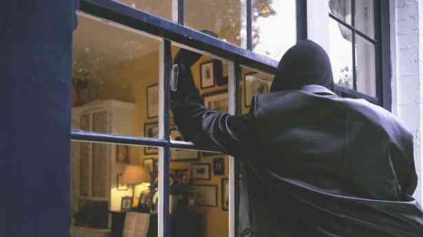 Aumentan un 11% los avisos a la policía por saltos de alarma durante la Semana Santa