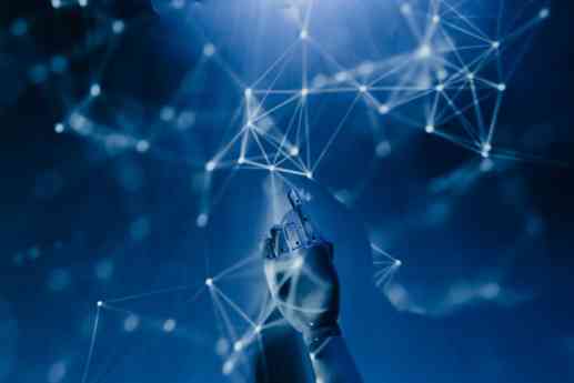Seis claves para integrar la inteligencia artificial en la comunicación corporativa, según Altavoz Comunicaciones