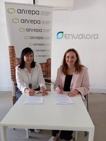 ENVALORA y ANREPA firman un acuerdo para reforzar la trazabilidad y reutilización de los palets y envases de madera
