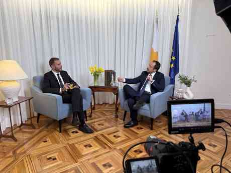 El escritor David Castillo entrevista en exclusiva al presidente de la República de Chipre