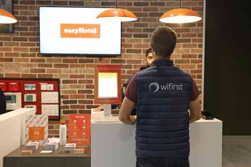 easyHotel elige a Wifirst en España