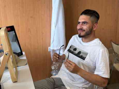 Ópticos voluntarios de Ver para Crecer devuelven la salud visual a 77 personas en situación vulnerable en Pamplona