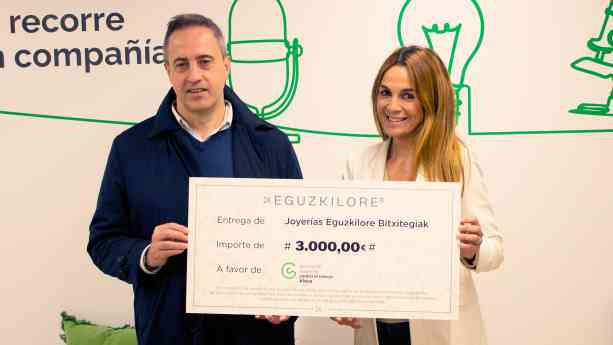Cheque solidario para impulsar la lucha Contra el Cáncer en Álava