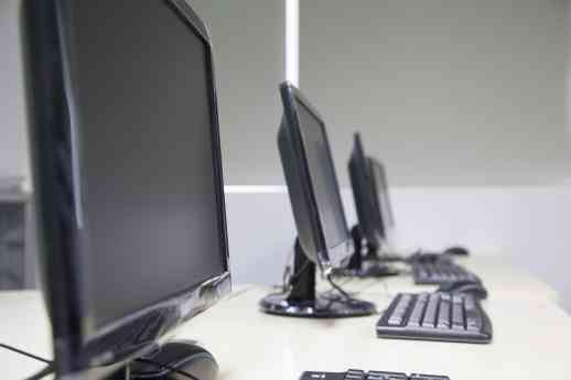 Redkom Computers amplía sus servicios de mantenimiento informático con soluciones integrales de factura electrónica para pymes y autónomos