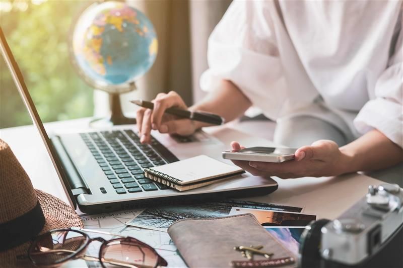 El 47% de los españoles ya utiliza la IA para planificar sus vacaciones, según Allianz Partners
