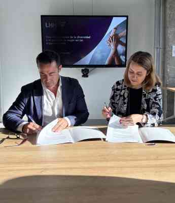 LHH y WIB firman una alianza estratégica para impulsar el liderazgo femenino en el sector bancario