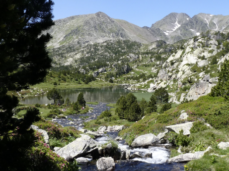 Las salidas guiadas al Bac de Llívia, una propuesta veraniega para descubrir el corazón de la Cerdanya