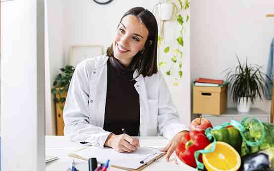 Formación Universitaria institución académica líder en la preparación para el Técnico Superior en Dietética
