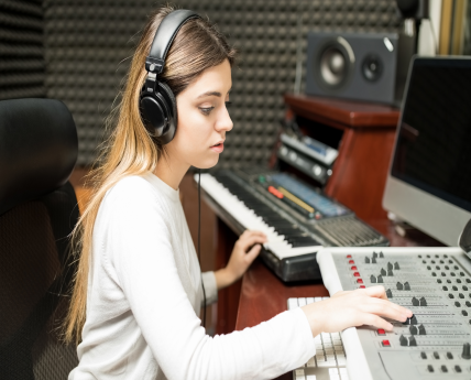 Formación Universitaria lanza su curso online preparatorio para el Título Oficial de Técnico Superior en Sonido para Audiovisuales y Espectáculos