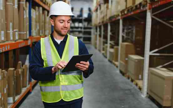 Formación Universitaria impulsa la preparación online para obtener el Título Oficial de Técnico Superior en Transporte y Logística