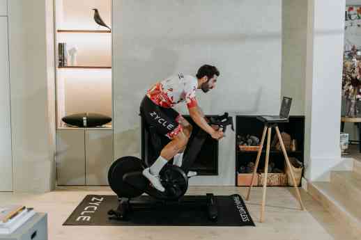 Arranca la temporada con ZBike Infinity: innovación y realismo para un indoor sin límites