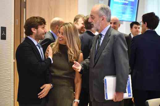 La AEA reúne en Bruselas a eurodiputados y al sector para analizar el CBAM en la industria del aluminio