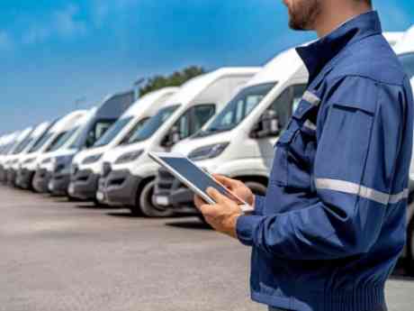 Top Courier mejora su servicio de transporte urgente para empresas con entregas a tiempo garantizadas