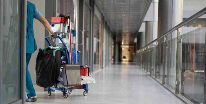 500.000 profesionales sostienen el sector de la limpieza: ‘Somos una inversión en salud'