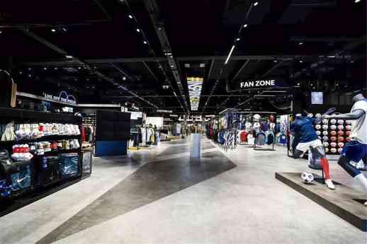Fútbol Emotion reabre su tienda en el CC Marineda City con un nuevo espacio tres veces más grande 
