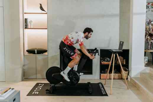 A la venta la ZBike Infinity, la bicicleta indoor de ZYCLE más realista del mercado