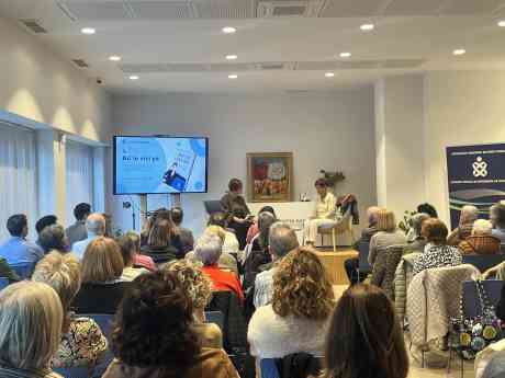 El COEGI presenta 'Así lo viví yo', memoria histórica de la enfermería guipuzcoana y su Colegio escrita por la expresidenta María Jesús Zapirain